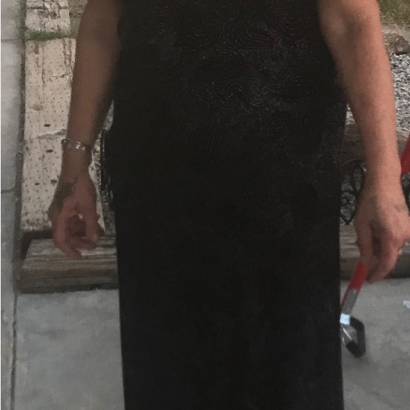 Ladies long black & purple gown - Picture 2 of 6